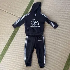 adidas 黒 トレーナー・パンツセット 90㎝
