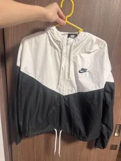 Nike ウィンドブレーカー ホワイト・ブラック
