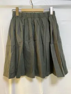 ⒈新品　タックフレアースカート　M