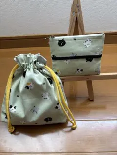 ハンドメイド 巾着袋 ドット グレー×黄緑 - メルカリ