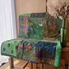 未使用❁エンブロイダリー　グリーン　パッチワークカンタキルトマルチカバーラグ