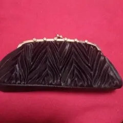 結婚式♡パーティーに♡黒色 ベルベット プリーツ クラッチバッグ