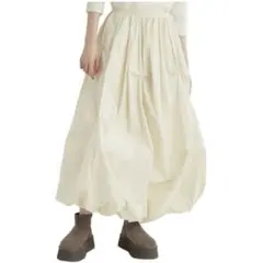 emmi タックボリュームバルーンスカート