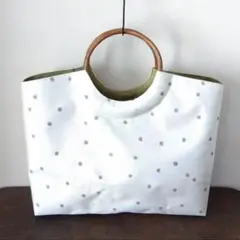 830 おでかけバック 白大島 正絹 着物リメイク 大島紬