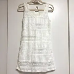 ホワイト ストライプ模様 タンクトップ