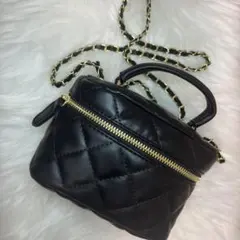 Item thumbnail for item 62043267-e446-45cc-8b83-4abca37137e0