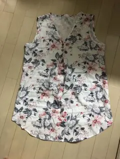 花柄　ノースリーブチュニックのサムネイル