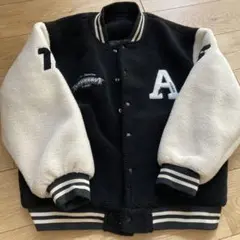 ボアスタジャン A刺繍 ブラック/ホワイト