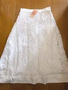 新品未使用✧clear 花柄刺繍スカート❁⃘*.゜のサムネイル