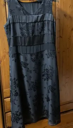 ブラックノースリーブワンピース　フォーマル