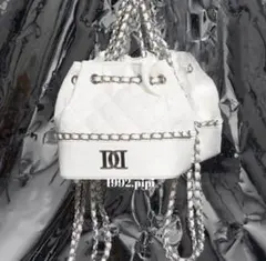 ダーリッチ　キルティングチェーンリュック　ノベルティ