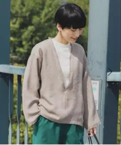 Item thumbnail for item 0d07f97b-299c-4f14-91dd-24ad81e2d780