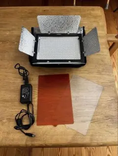 YONGNUO YN900 ビデオライトLED