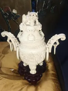 極上 龍彫刻 三足香炉 天然素材 置物 飾り物 古美術品 細密細工 鯨歯風