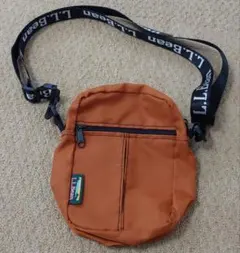 L.L.Bean ショルダーバッグ　サコッシュ　オレンジのサムネイル
