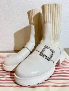 プラスダイアナ　＋diana リブニットショートブーツ　ホワイト