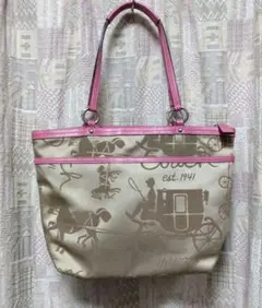 【極美品❗️】◆COACH◆沢山のポケット付きショルダーバッグ ベージュ/ピンク