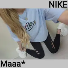 NIKE　花柄刺繍が激かわすぎ♡　ロゴ　Tシャツ