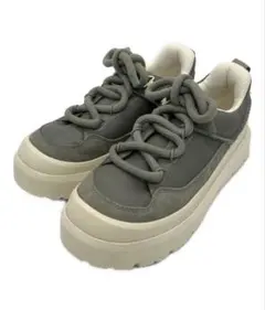 UGG スニーカー　yoko flexwitme DABのサムネイル