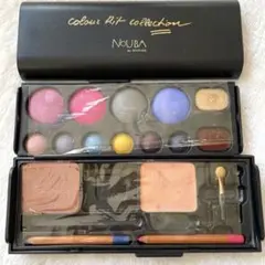 アイシャドウ　チーク　パレット