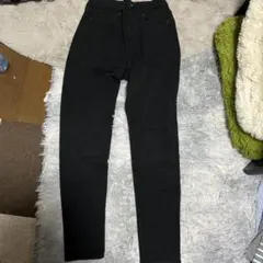 ブラック スキニーパンツ 前後ポケット付き