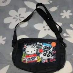 クレヨンしんちゃん×ハローキティショルダーポーチ