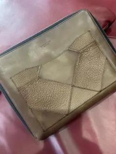 COACH クロスグレインレザー・ジップ タブレットケース RED - メルカリ