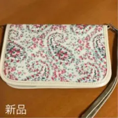 ポールアンドジョー　手帳やマスクなど小物入れ