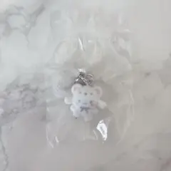 サンリオ　めじるしアクセサリー　ふわふわスノー　シナモン