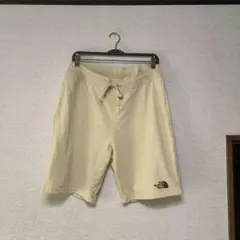 ノースフェイス　ハーフパンツ　ベージュ色　Lサイズのサムネイル