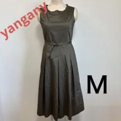 美品　yangany ヤンガニー　オリーブグリーン ノースリーブ ワンピース Ｍのサムネイル