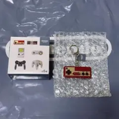 ニンテンドーミュージアム ゲームハードキーホルダー ファミリーコンピュータ
