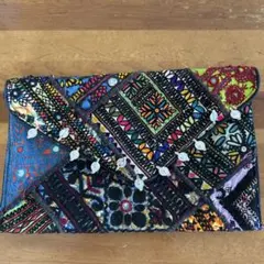 カラフル刺繍ビーズポーチ 約30cm x 20cm