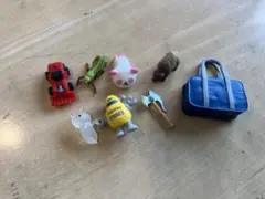 ガチャガチャ＆バスボール　ミニフィギュア