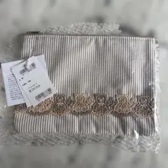 近沢レース　新品未使用ストライプ柄 クマ刺繍 ポーチ