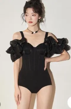 OSYAREVO ブラック ワンピース水着 フリル付き