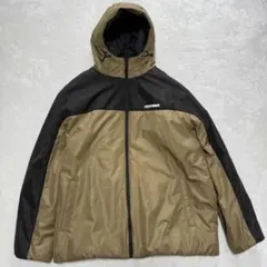 極美品　大きいサイズ　4L コンバース中綿パデッドジャケット　パーカー　カーキ系
