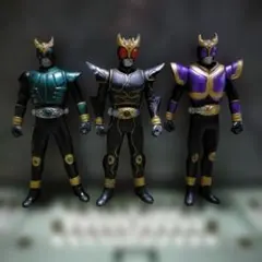 1体あたり300円！仮面ライダークウガ ソフビ3体