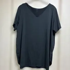 ユニクロ　エアリズム　シームレスVネックロングTシャツ