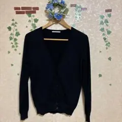ユニクロ UNIQLO ブラック Vネック カーディガン M 長袖 黒 オフィス