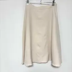 フレアスカート アイボリー 膝丈 上品 きれいめ オフィスコーデ　春夏