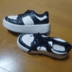 値下げ　プラットフォームスニーカー ブラック/ホワイト