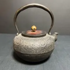 鉄瓶 龍文堂造 霰文様 鋳鉄製 茶道具 - メルカリ