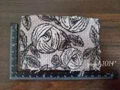 ミナペルホネン rosy 薔薇 はぎれ