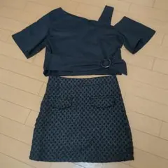 EMODA♥肩出し&お腹見せ♥Freeeサイズ、着丈44