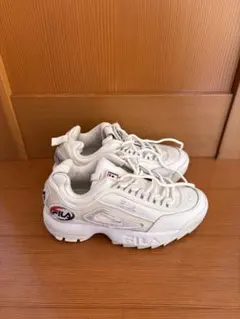 FILA EMODA ホワイトスニーカー