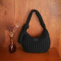 THE SCAPE OF GREEN ポップコーンキルティング三日月バッグ