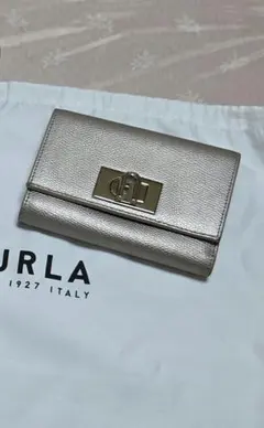 FURLA 三つ折り財布 メタリックゴールド