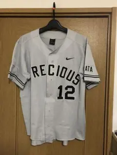 Item thumbnail for item 18105179-0714-4b52-8997-69314094b246