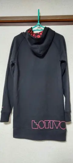 《美品》ESTIVO ロングパーカー